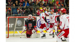 Hokejisté Hradce Králové start semifinále nezvládli, Třinec vede 