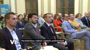 Pardubickou radnici zaplnili podnikatelé