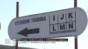 Hradec Králové jedná o fotbalovém stadionu