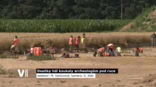 Desítky lidí koukaly archeologům pod ruce