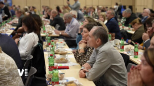 Malé obce zaplnily 02 Universum