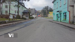 Mladkov se po letech čekání těší na novou silnici