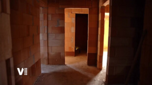 Jedna sportovní hala utěšeně roste, další je na dosah