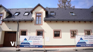 Ze stájí v Kostelci nové zázemí pro studenty